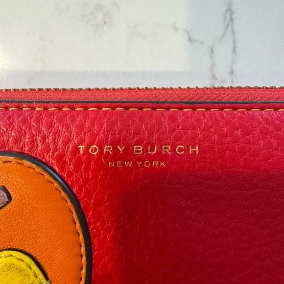 Preowned Tory Burch Perry Patchwork Hearts Long Zip Wallet - Picture 14 of 14